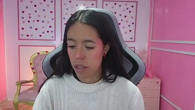 stephania t online show from 09/17/25, 11:34