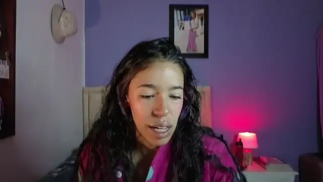 stephania t online show from 04/07/26, 03:23