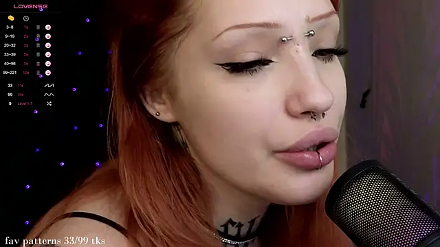 Snapshot of violetviolator chatting on 01/17/25, 07:19 violetviolator online show from 01/17/25, 07:19