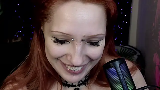 Snapshot of violetviolator chatting on 02/08/25, 10:07 violetviolator online show from 02/08/25, 10:07