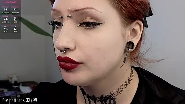 Snapshot of violetviolator chatting on 03/06/25, 12:09 violetviolator online show from 03/06/25, 12:09