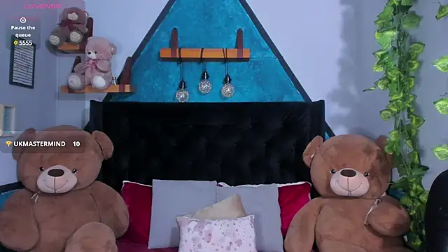  Sophie  miller online show from 01/07/25, 10:52