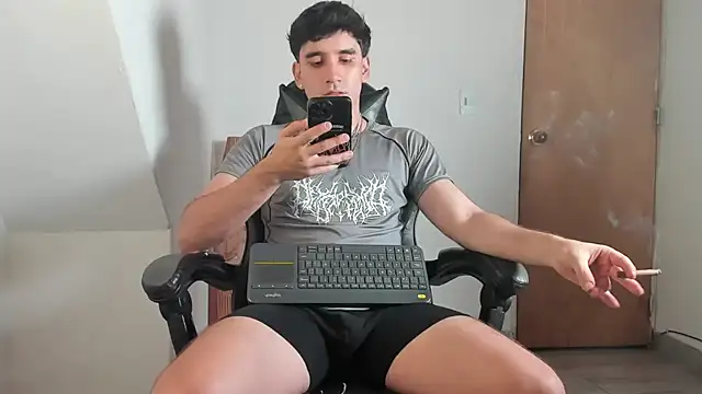 leo030809 online show from 07/08/26, 12:26