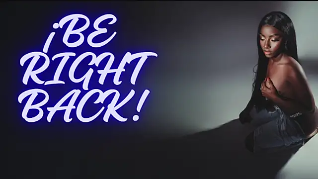 Snapshot of SaraMonroe1 chatting on 03/21/25, 10:39 SaraMonroe1 online show from 03/21/25, 10:39