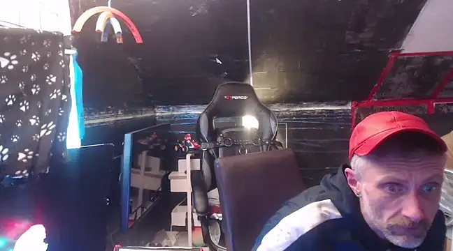 Snapshot of unclestefansdick chatting on 01/03/25, 09:15 unclestefansdick online show from 01/03/25, 09:15