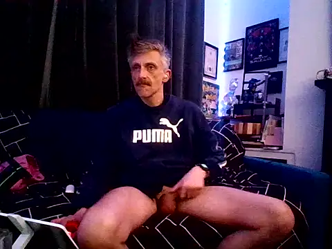 Snapshot of unclestefansdick chatting on 03/12/25, 10:17 unclestefansdick online show from 03/12/25, 10:17