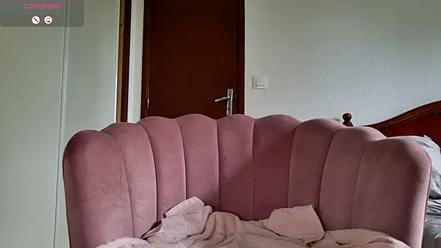 Renattasweetboobs online show from 09/11/25, 08:03