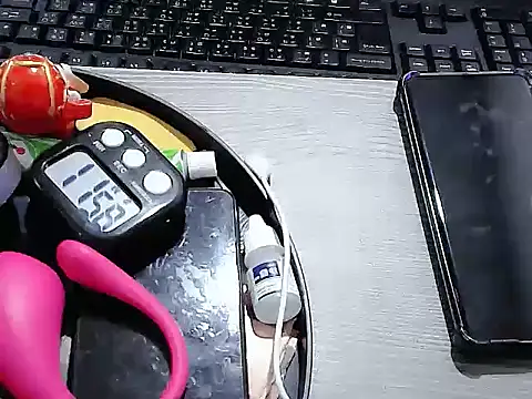 yourz tw online show from 04/15/26, 05:03