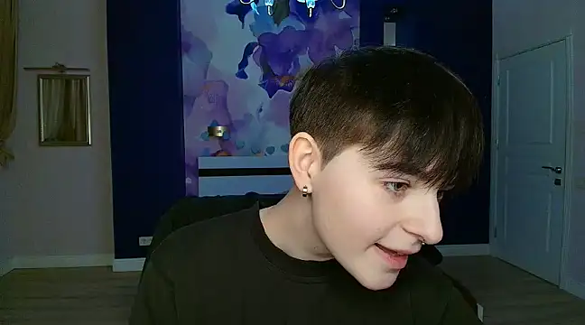 EmiliaYours online show from 12/23/24, 03:33