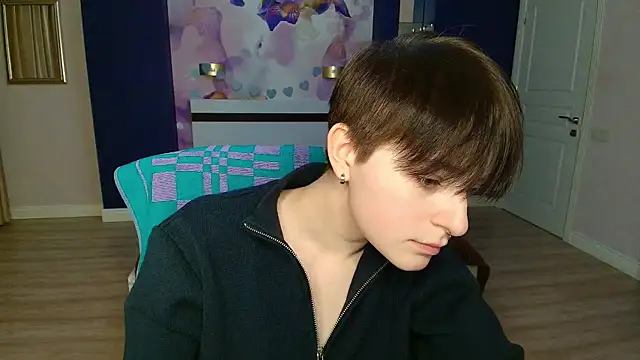 EmiliaYours online show from 02/10/25, 04:25