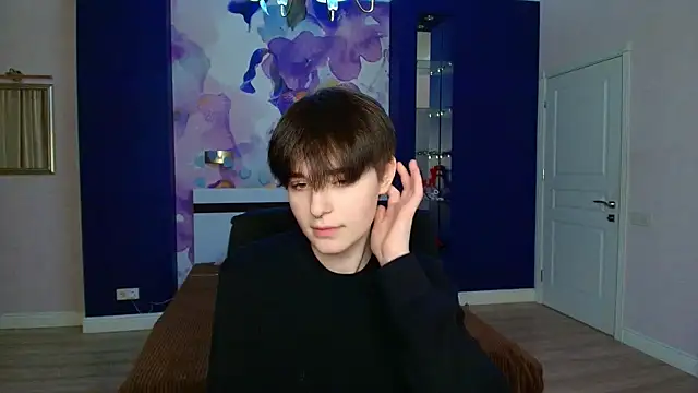 EmiliaYours online show from 02/18/25, 04:59