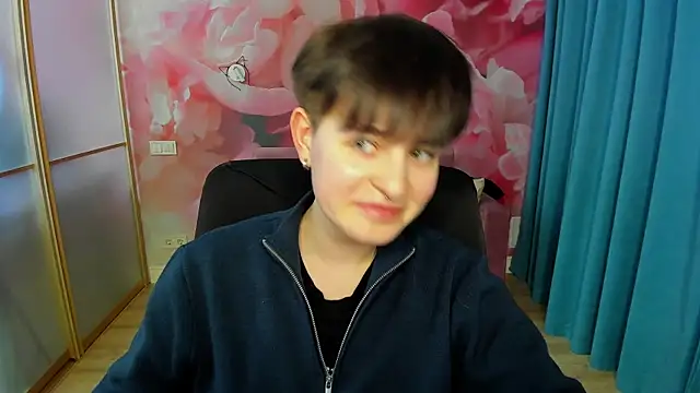 EmiliaYours online show from 02/21/25, 04:05