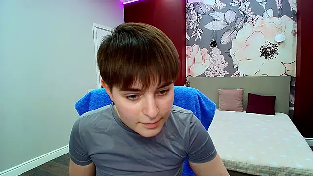 EmiliaYours online show from 03/27/26, 03:23