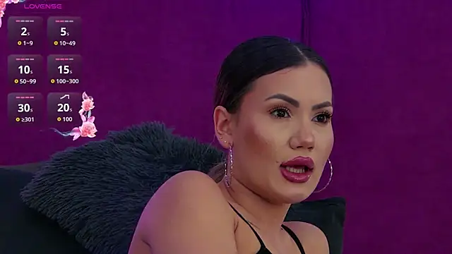 CelineHuddson online show from 01/06/26, 09:39