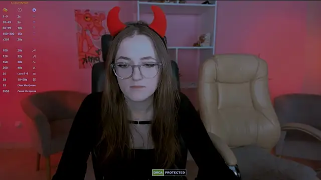 Snapshot of luna_berryy chatting on 02/05/25, 11:28 luna berryy online show from 02/05/25, 11:28