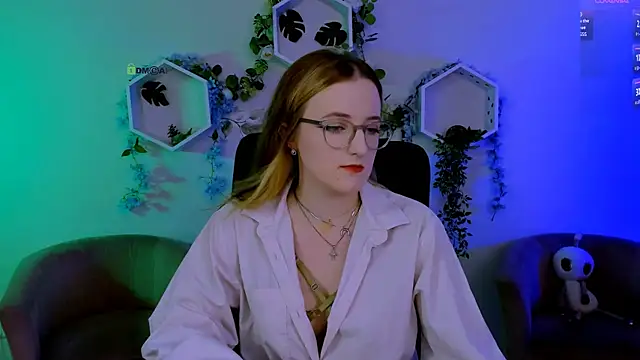 luna berryy online show from 06/16/26, 07:27