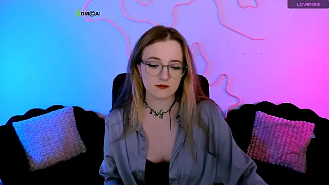 luna berryy online show from 06/24/26, 07:02