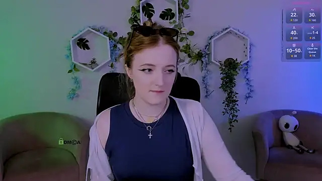 luna berryy online show from 06/30/26, 06:53