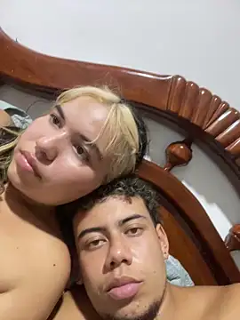 Snapshot of DuoHotLive chatting on 10/28/25, 03:43 DuoHotLive online show from 10/28/25, 03:43