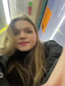 KitteCat online show from 12/27/24, 01:39