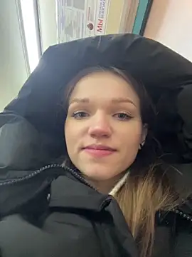 Snapshot of KitteCat chatting on 01/02/25, 02:13 KitteCat online show from 01/02/25, 02:13