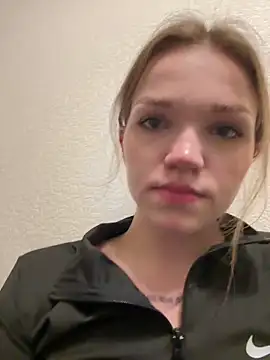 Snapshot of KitteCat chatting on 01/30/25, 08:21 KitteCat online show from 01/30/25, 08:21