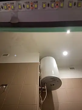 Snapshot of KitteCat chatting on 01/31/25, 10:42 KitteCat online show from 01/31/25, 10:42