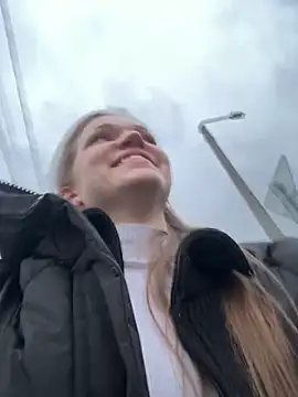 Snapshot of KitteCat chatting on 01/31/25, 01:45 KitteCat online show from 01/31/25, 01:45