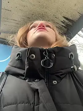 Snapshot of KitteCat chatting on 02/12/25, 12:44 KitteCat online show from 02/12/25, 12:44