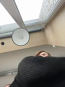 Snapshot of KitteCat chatting on 02/15/25, 01:16 KitteCat online show from 02/15/25, 01:16