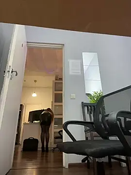 Snapshot of KitteCat chatting on 02/23/25, 06:23 KitteCat online show from 02/23/25, 06:23