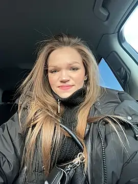 Snapshot of KitteCat chatting on 02/26/25, 09:32 KitteCat online show from 02/26/25, 09:32