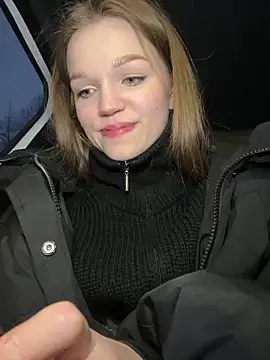 Snapshot of KitteCat chatting on 02/28/25, 03:59 KitteCat online show from 02/28/25, 03:59