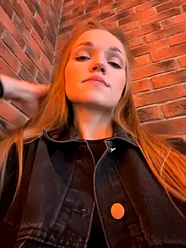 Snapshot of KitteCat chatting on 09/12/25, 09:20 KitteCat online show from 09/12/25, 09:20