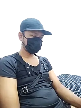 Snapshot of dark_boy28 chatting on 11/10/25, 05:34 dark boy28 online show from 11/10/25, 05:34