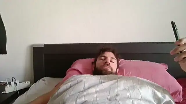 alpha-hunk online show from 10/29/25, 07:32