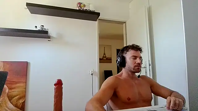 alpha-hunk online show from 05/23/26, 09:35