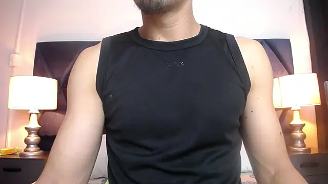 Snapshot of Sr_Magnus_ chatting on 02/05/25, 12:38 Sr Magnus online show from 02/05/25, 12:38