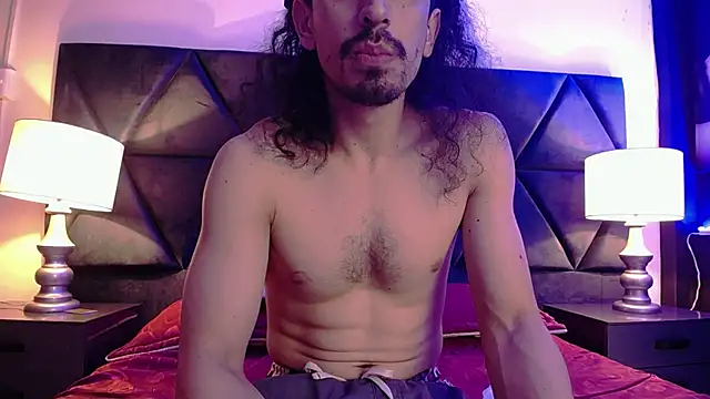 Snapshot of Sr_Magnus_ chatting on 03/01/25, 11:06 Sr Magnus online show from 03/01/25, 11:06