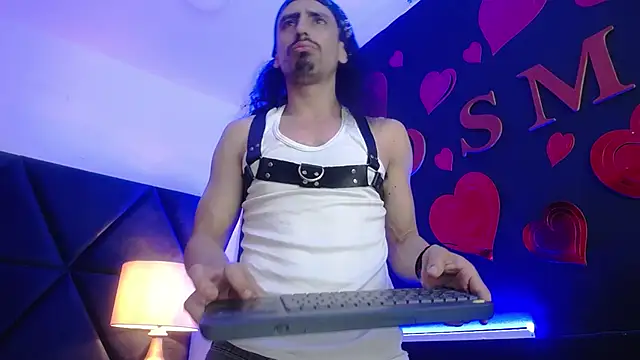 Snapshot of Sr_Magnus_ chatting on 03/02/25, 06:30 Sr Magnus online show from 03/02/25, 06:30