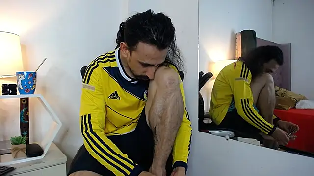 Snapshot of Sr_Magnus_ chatting on 09/26/25, 06:17 Sr Magnus online show from 09/26/25, 06:17