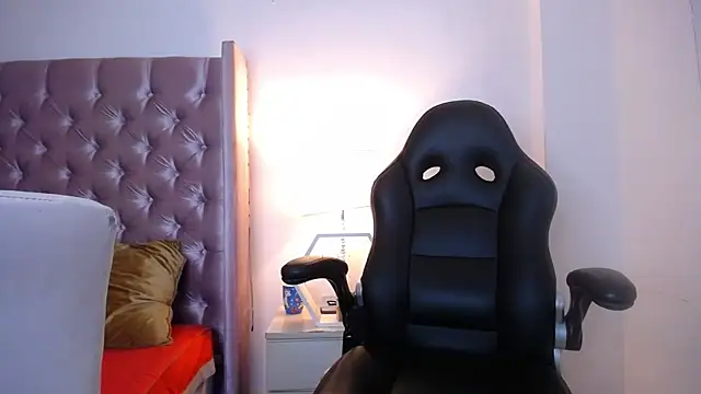 Snapshot of Sr_Magnus_ chatting on 10/11/25, 07:07 Sr Magnus online show from 10/11/25, 07:07