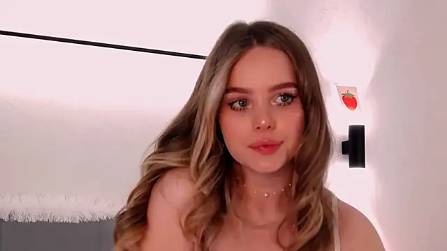 Snapshot of SIlviaBeyt chatting on 03/13/25, 11:38 SIlviaBeyt online show from 03/13/25, 11:38