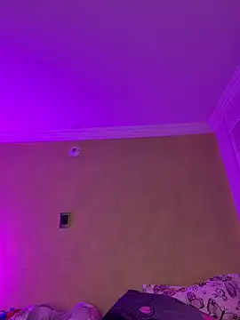 aurora divine online show from 02/13/26, 10:50