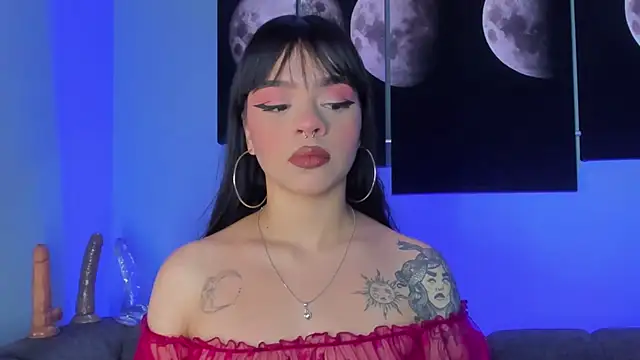 Snapshot of maddy_walker chatting on 12/09/24, 08:54 maddy walker online show from 12/09/24, 08:54