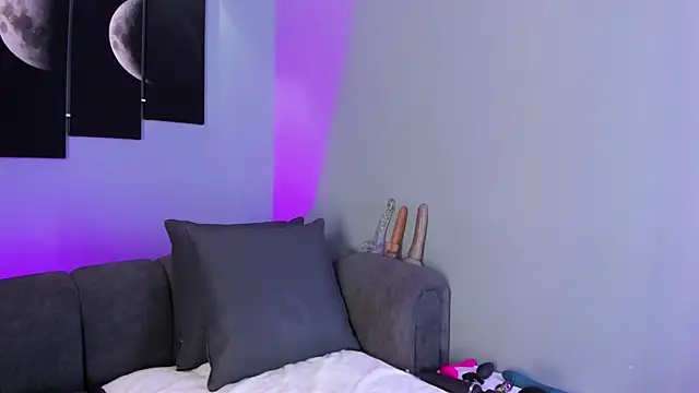 Snapshot of maddy_walker chatting on 02/21/25, 07:54 maddy walker online show from 02/21/25, 07:54