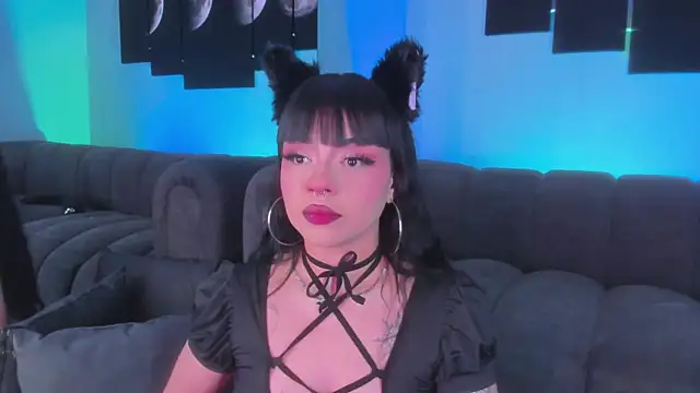 maddy walker online show from 04/07/26, 12:16