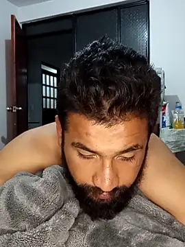 Snapshot of sabor_Latino_bdsm chatting on 10/28/25, 02:37 sabor Latino bdsm online show from 10/28/25, 02:37