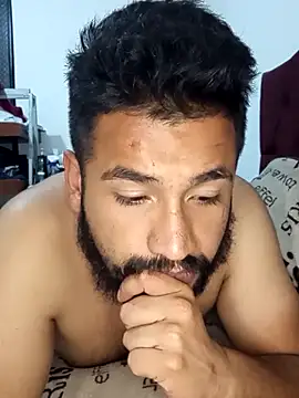 Snapshot of sabor_Latino_bdsm chatting on 11/13/25, 03:27 sabor Latino bdsm online show from 11/13/25, 03:27