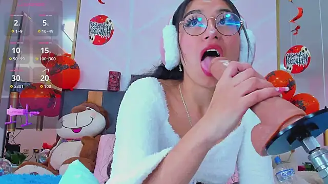 MadyJackson online show from 10/17/25, 11:46